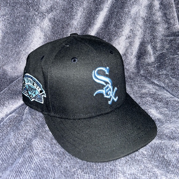 Chicago White Socks Fitted Hat 7 1/4 - Picture 1 of 1